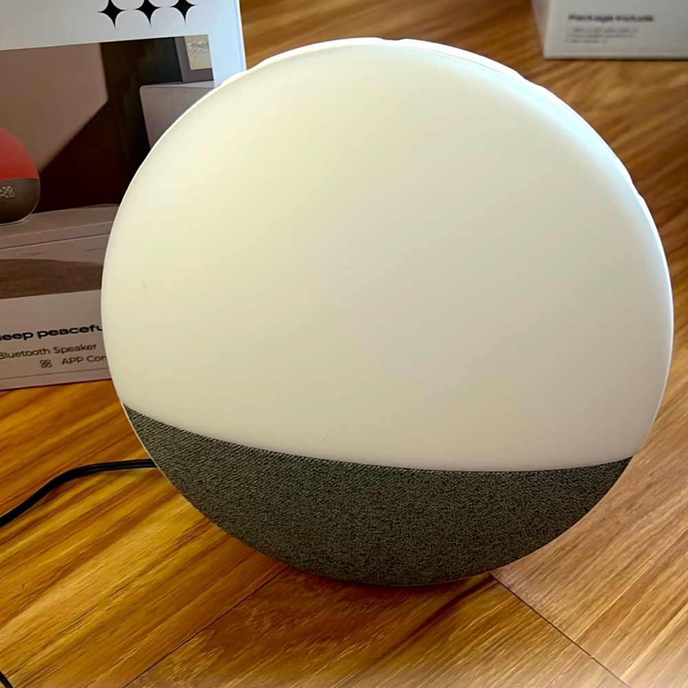 Wake Up Light Sunrise Alarm Clock with Sound Machine (never open box)